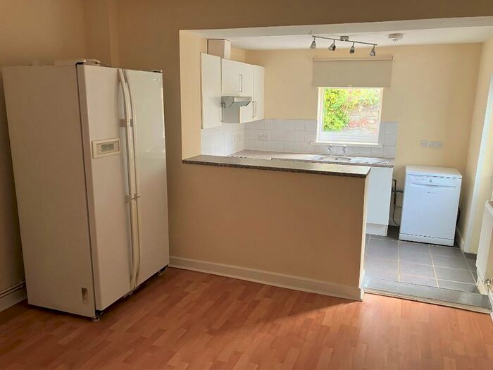 2 Bedroom Flat To Rent In Alexandra Road, Cardiff(City), CF5