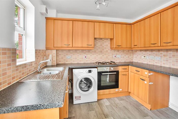 2 Bedroom Flat To Rent In Welland Road, Hilton, Derby, DE65