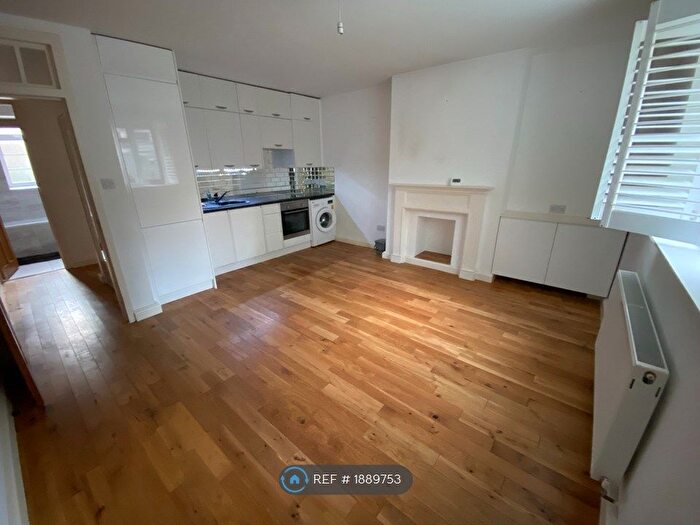 1 Bedroom Flat To Rent In Dibdin House, London, W9