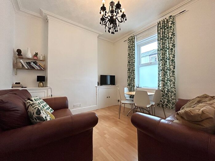 4 Bedroom Terraced House To Rent In Augusta Street, Adamsdown, CF24