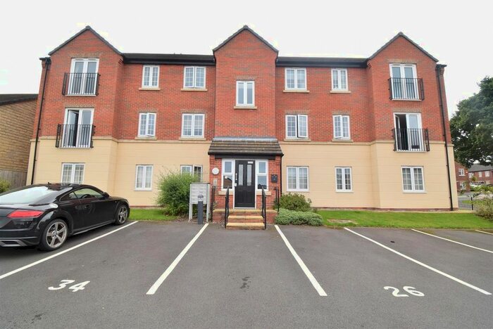 2 Bedroom Flat To Rent In Micklewait Avenue, Crigglestone, WF4