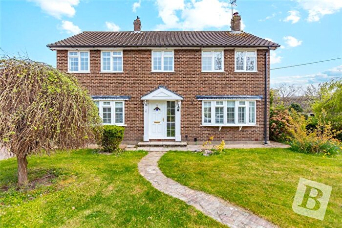 4 Bedroom Detached House For Sale In Donovans Garden, Herongate, Brentwood, Essex, CM13