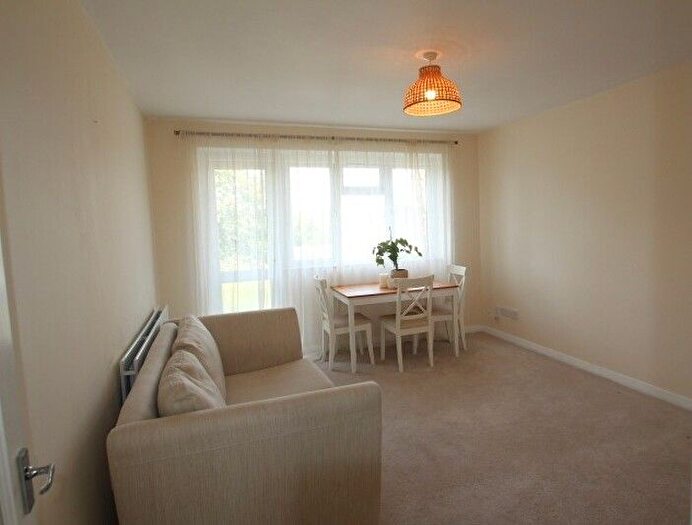 1 Bedroom Flat To Rent In Winlaton Road, Bromley, Bromley, BR1