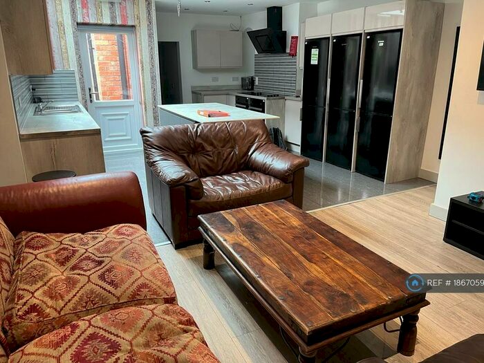 8 Bedroom Terraced House To Rent In Bournbrook Road, Selly Oak, B29