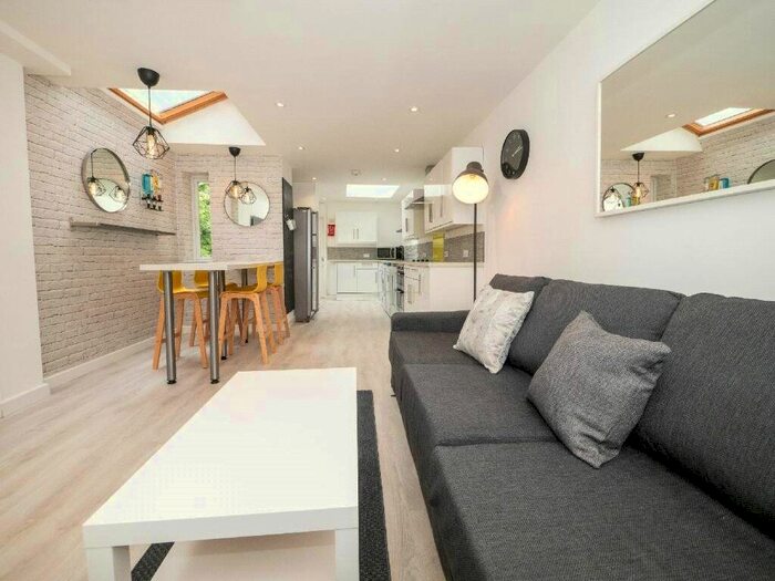 1 Bedroom Flat To Rent In Greycoat Pl, London, SW1P
