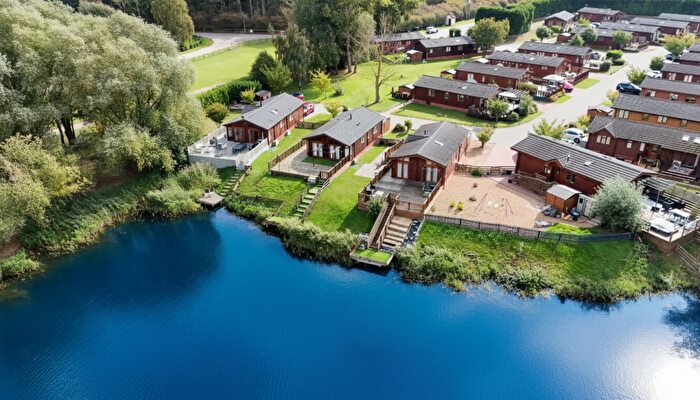 2 Bedroom Park Home For Sale In Lagoon Lodges, Tallington, Stamford, PE9