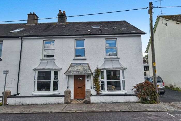 4 Bedroom Semi-Detached House For Sale In Kempley Road, Okehampton, EX20