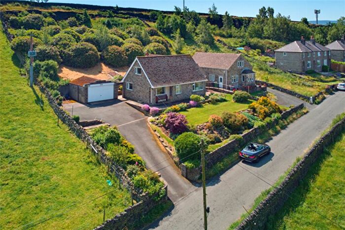 3 Bedroom Bungalow For Sale In Cliff Road, Holmfirth, HD9