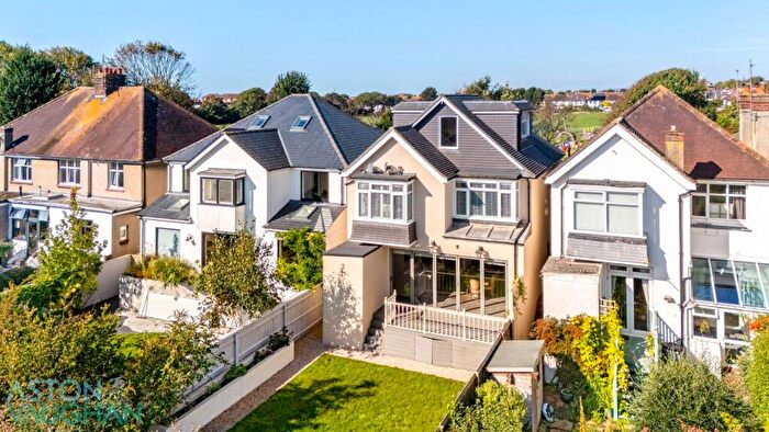 4 Bedroom Detached House For Sale In Wish Road, Hove, BN3