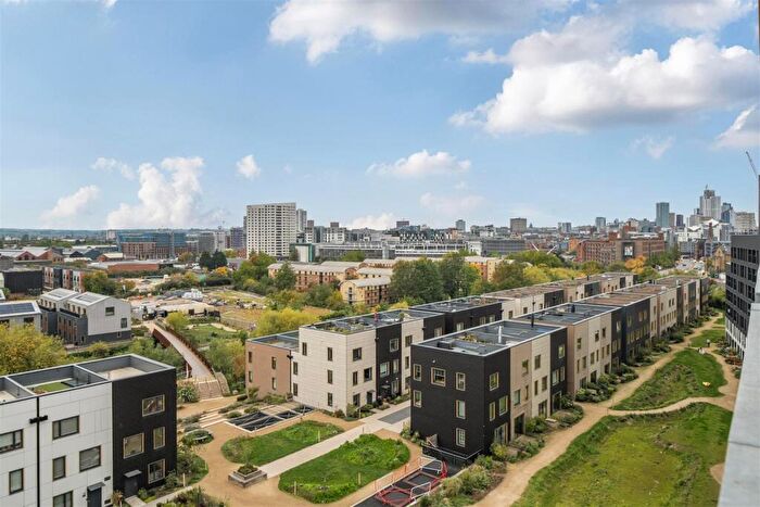 1 Bedroom Apartment To Rent In District Lofts, Climate Innovation District, LS9