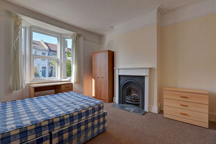 5 Bedroom Semi-Detached House To Rent In De Montfort Road, Brighton, BN2