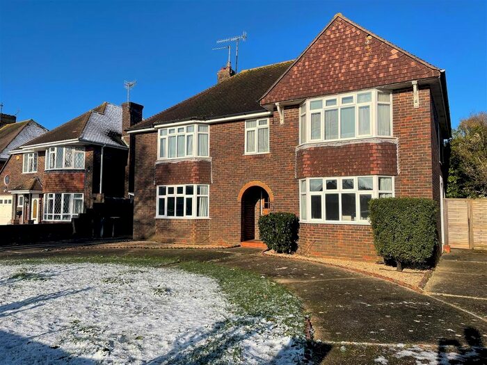 2 Bedroom Flat To Rent In Goring Road, Goring-By-Sea, Worthing, BN12