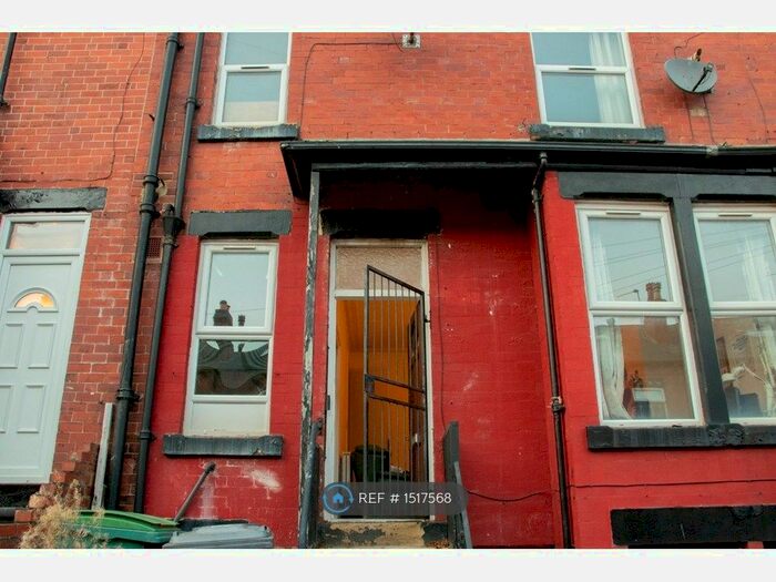 2 Bedroom Terraced House To Rent In Harlech Grove, Leeds, LS11