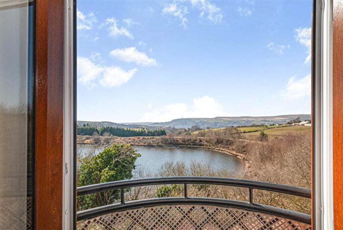 2 Bedroom Apartment For Sale In Lodge Mill Lane, Ramsbottom, Bury, BL0