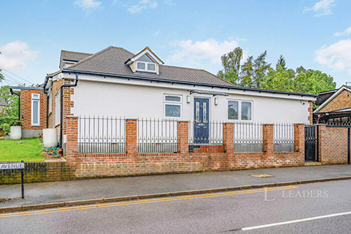 2 Bedroom House To Rent In Green Lane, St. Albans, Hertfordshire, AL3