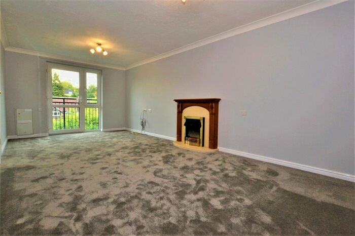 1 Bedroom Flat To Rent In Foxley Lane, Purley, CR8