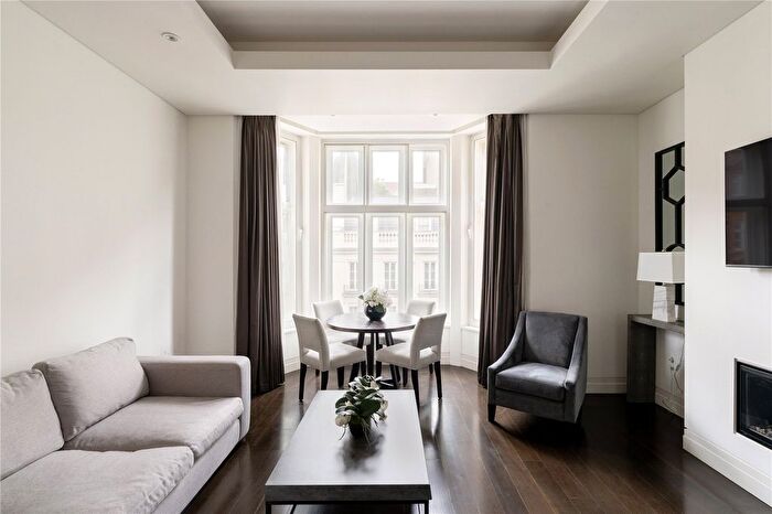 1 Bedroom Flat To Rent In Green Street, Mayfair, London, W1K