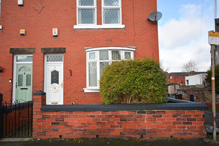 3 Bedroom Terraced House To Rent In Kenyon Lane, Prestwich, M25