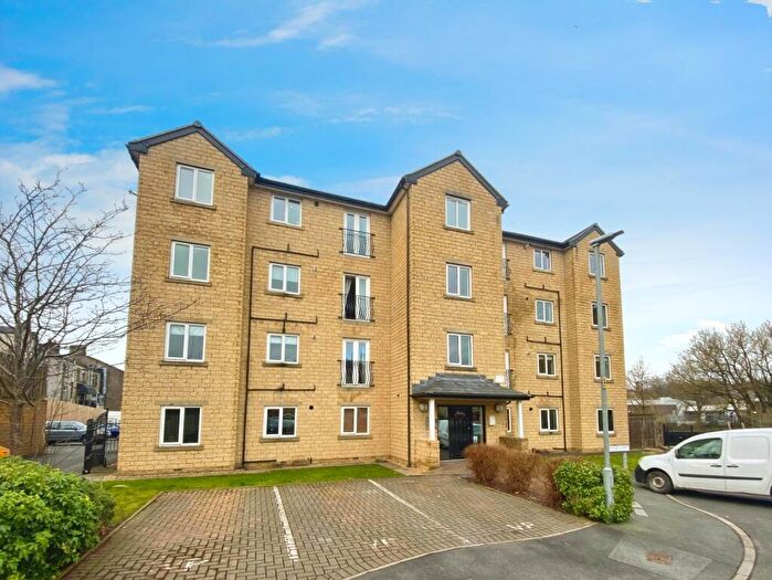2 Bedroom Apartment To Rent In Bendwood Court, Padiham, Burnley, Lancashire, BB12