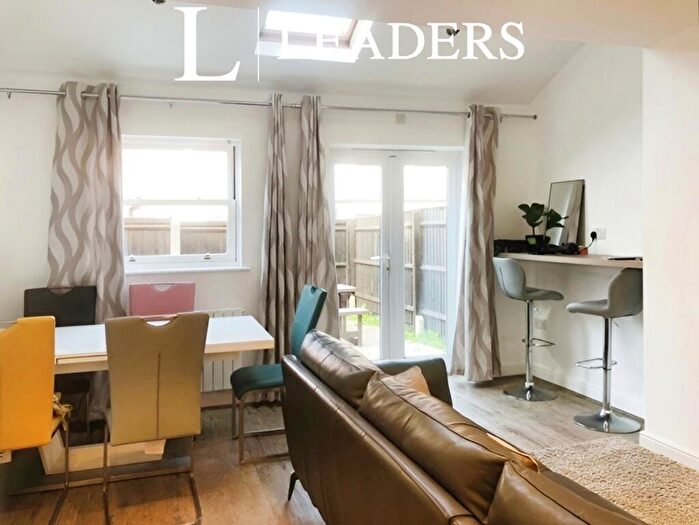 6 Bedroom Town House To Rent In Gordon Street Leamington Spa, CV31
