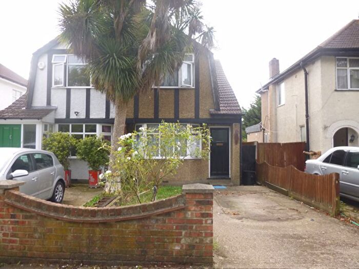 2 Bedroom Semi-Detached House To Rent In Cranford Lane, Hayes, UB3