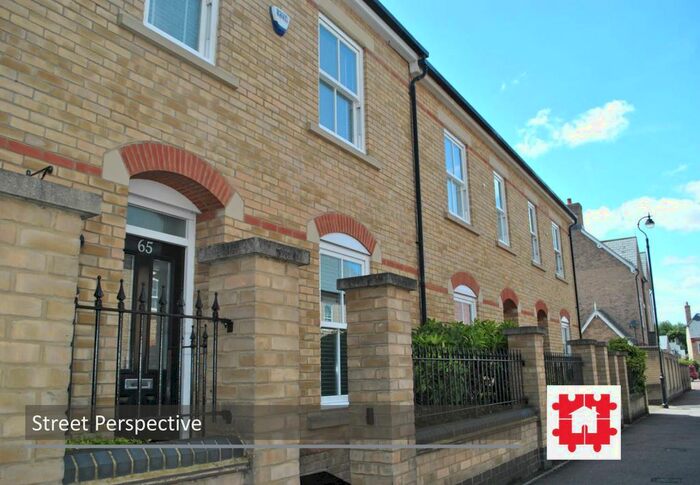 3 Bedroom Terraced House To Rent In Dickens Boulevard, Fairfield, SG5