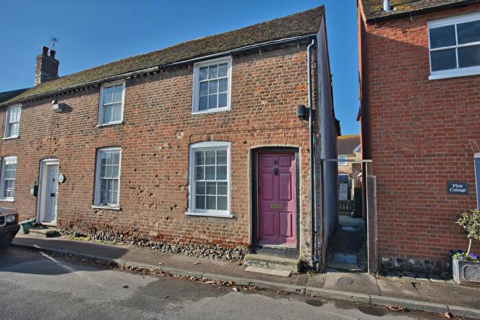 2 Bedroom End Of Terrace House For Sale In High Street, Eastry, CT13