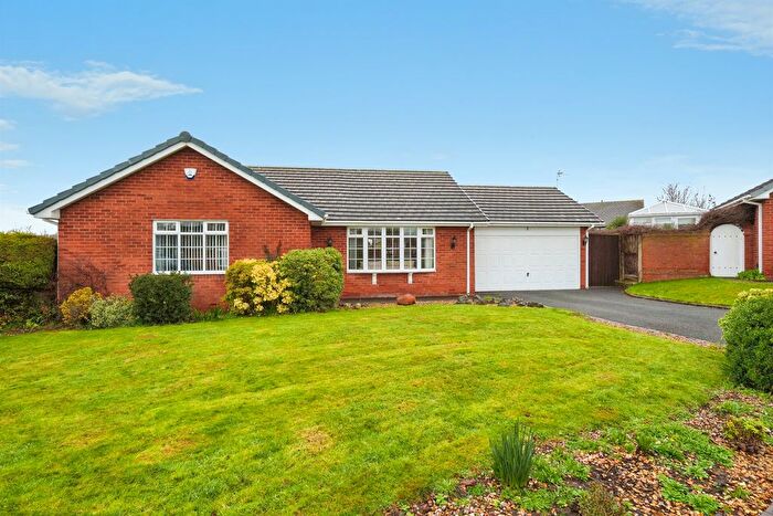 3 Bedroom Detached Bungalow For Sale In Elmdene Court, Wirral, CH49