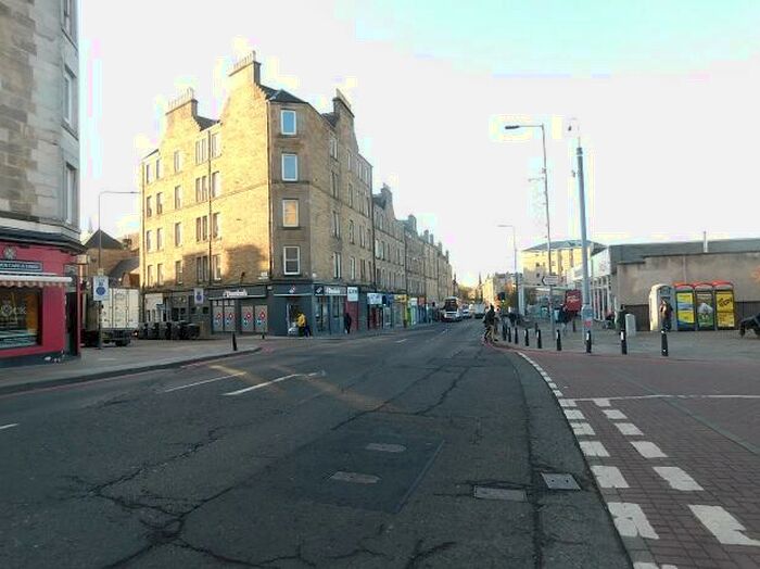 2 Bedroom Flat To Rent In , Dalry Road, Edinburgh, EH11