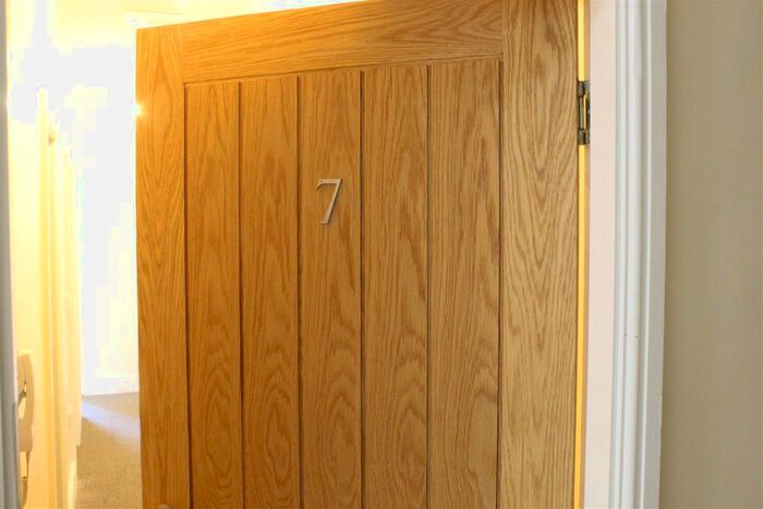 Studio To Rent In High Street, Cheadle, Stoke-On-Trent, ST10