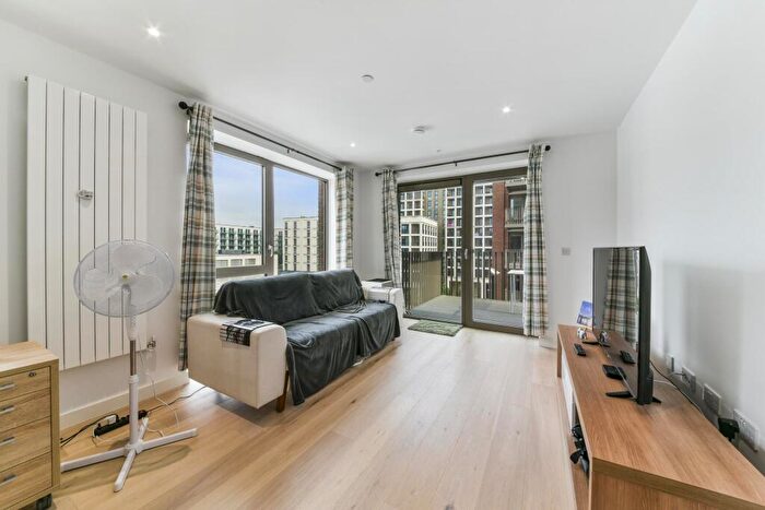 1 Bedroom Apartment For Sale In Pendant Court, Royal Wharf, E16