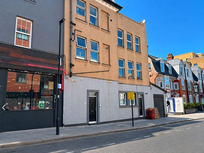 2 Bedroom Flat To Rent In Coldharbour Lane, London, SE5