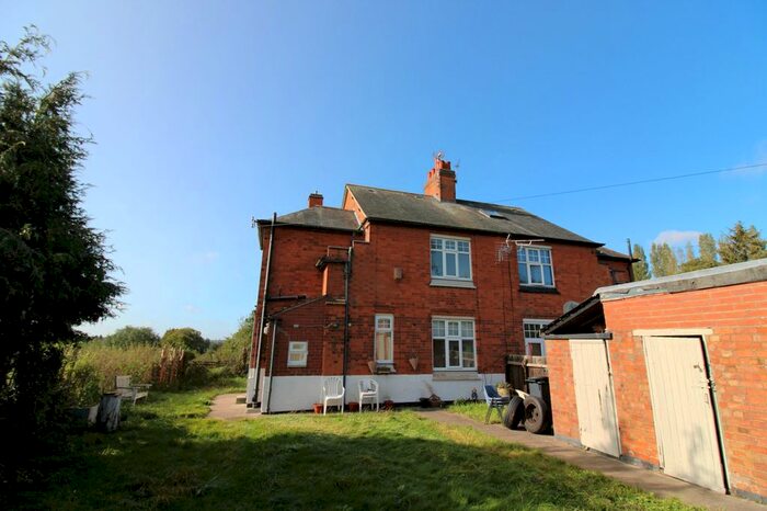 2 Bedroom Cottage To Rent In Hilltop Cottages, Thurmaston Lane, Leicester, LE5