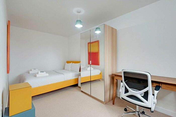 2 Bedroom Flat To Rent In Allcroft Road, Kentish Town, NW5