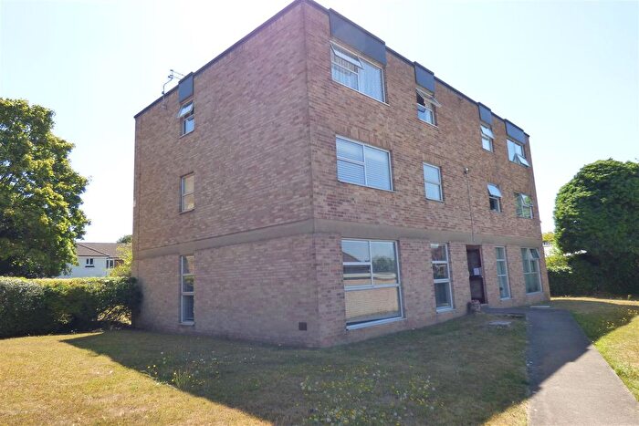 2 Bedroom Flat To Rent In Charborough Road, Bristol, BS34