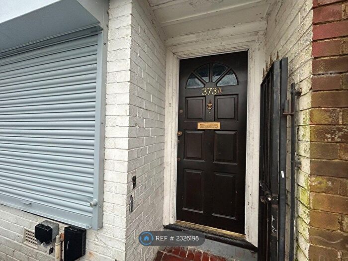 2 Bedroom Flat To Rent In Victoria Avenue, Manchester, M9