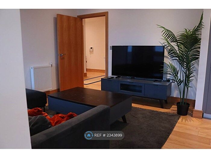 2 Bedroom Flat To Rent In Fusion Court, London, E1
