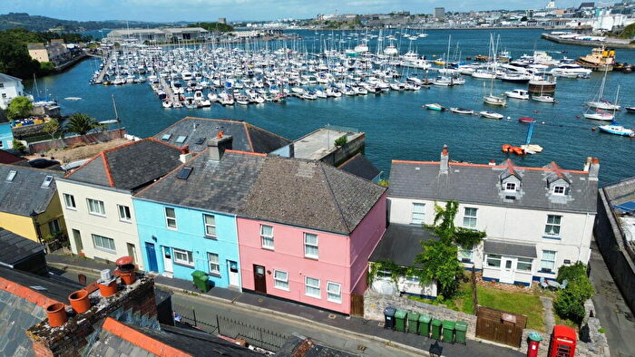 3 Bedroom Terraced House For Sale In Boringdon Road, Turnchapel, Plymouth, PL9