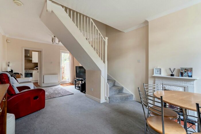 2 Bedroom Terraced House For Sale In Bury Lane, Rickmansworth, WD3