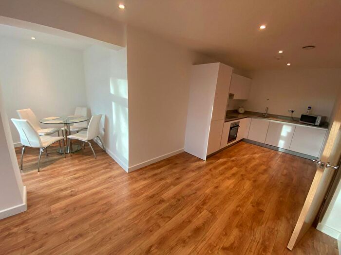 1 Bedroom Flat To Rent In Greens End, Woolwich, London, SE18
