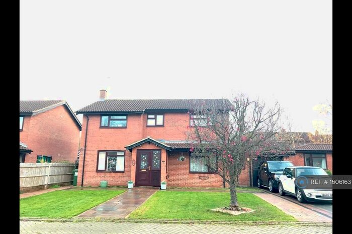 4 Bedroom Detached House To Rent In Atherstone Court, Two Mile Ash, Milton Keynes, MK8