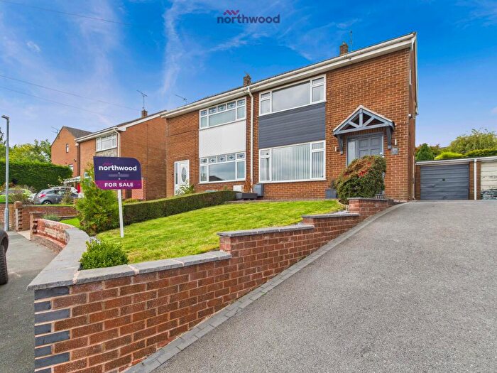3 Bedroom Semi-Detached House For Sale In Bryn Drive, Coedpoeth, LL11
