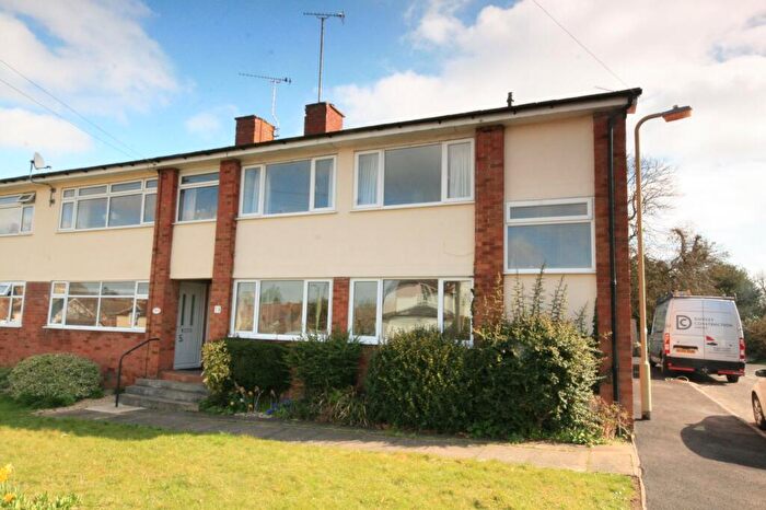 2 Bedroom Apartment To Rent In Mulberry Drive Wheatley Oxford, OX33