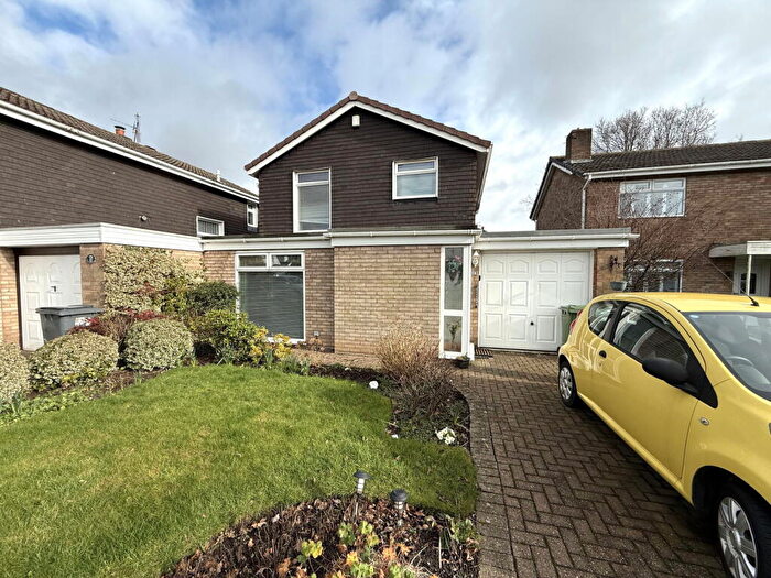 3 Bedroom Link Detached House For Sale In Venables Drive, Spital, CH63