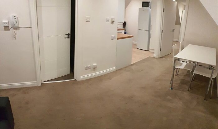 1 Bedroom Flat To Rent In Colindeep Lane, Colindale, London, NW9