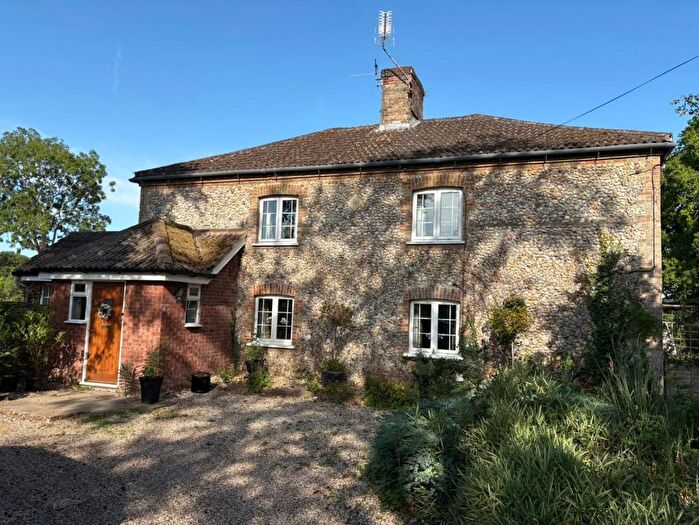 4 Bedroom Detached House For Sale In Wildlands, Little Cressingham, IP25