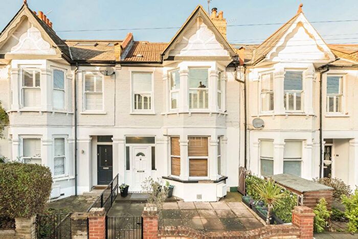 2 Bedroom Maisonette For Sale In Ravensbury Road, Earlsfield, SW18