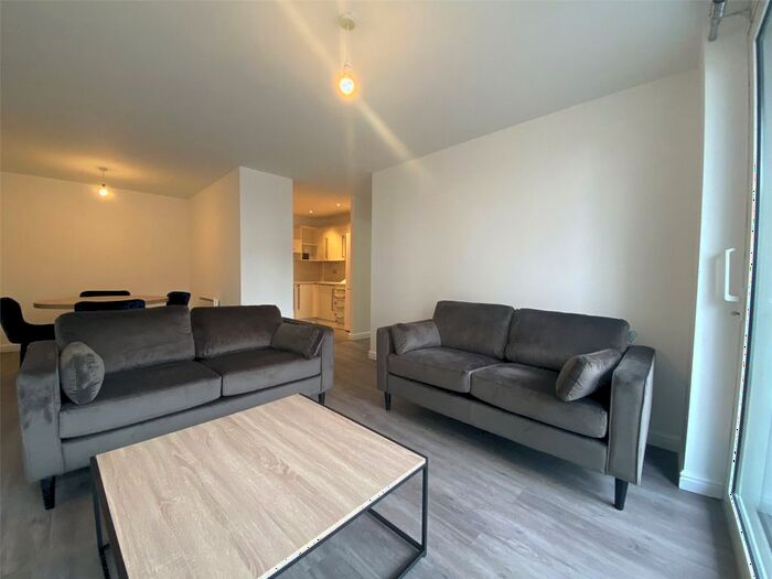 2 Bedroom Flat To Rent In The Blenheim Centre, Hounslow, TW3