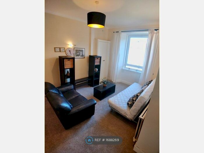 1 Bedroom Flat To Rent In Tay Street, Edinburgh, EH11