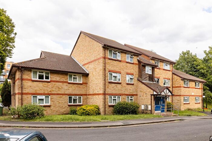 2 Bedroom Flat For Sale In Lena Kennedy Close, Highams Park, E4